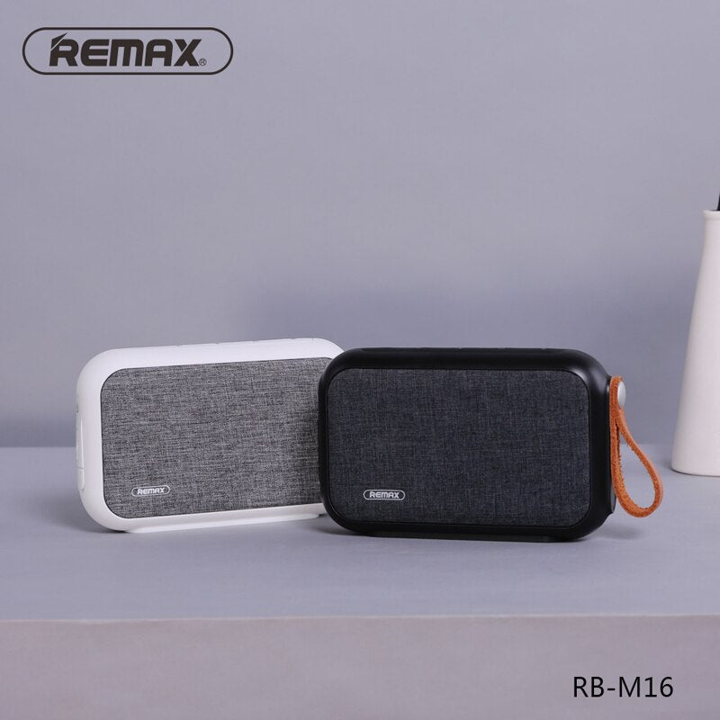 REMAX RB-M16 Waterproof Grade Portable Style Bluetooth Speaker V4.0 Bluetooth Fabric ABS Leather IP5X Outdoor Sport Speaker